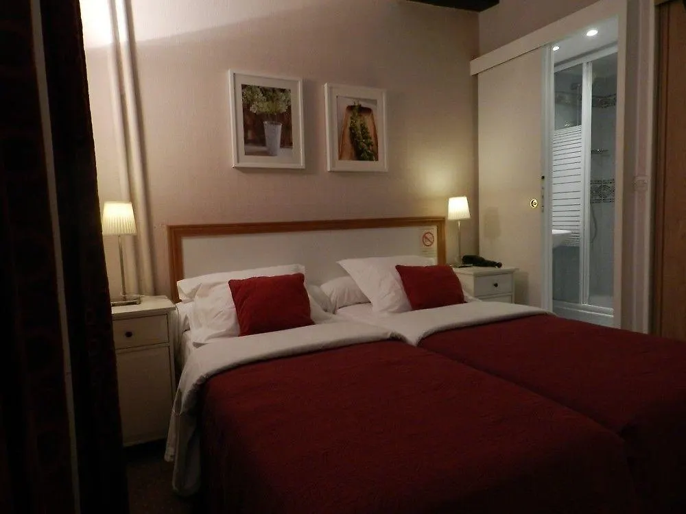 פריז Hotel Bellan